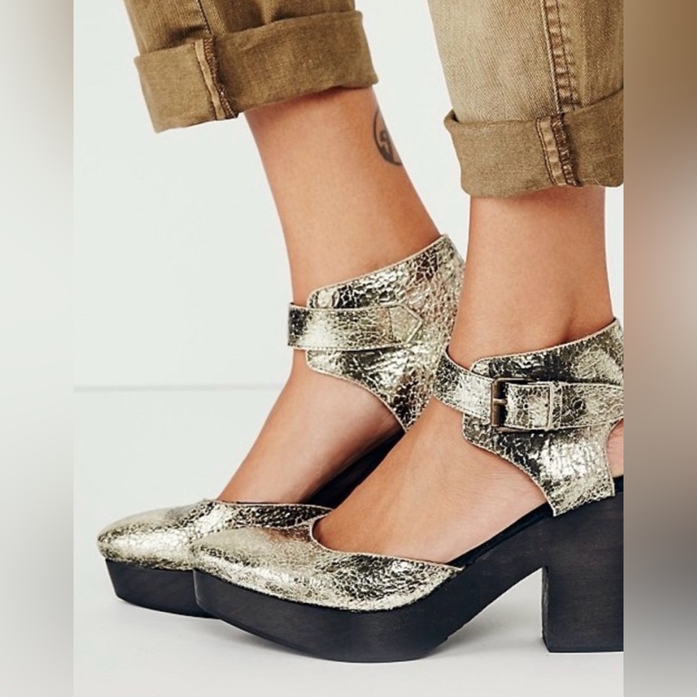 Free People SilverBlack Ankle-Platform Chunky Heels Sz 9